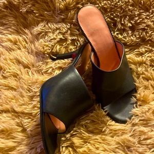 White Mountain black leather slides.